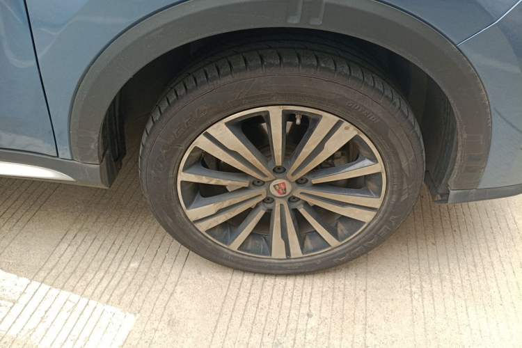 Used Roewe RX5 New Energy 2017 eRX5 50T Hybrid Connected Prestige Flagship Edition Right Front Wheel Hub