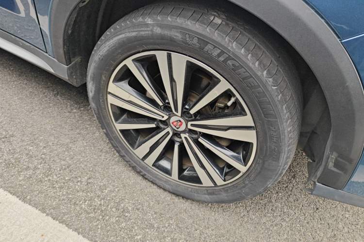 Used Roewe RX5 New Energy 2017 eRX5 50T Hybrid Connected Prestige Flagship Edition Right Front Wheel Hub