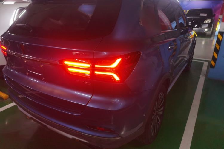 Used Roewe RX5 New Energy 2017 ERX5 EV400 Electric Internet Supreme Edition Right Rear Taillight