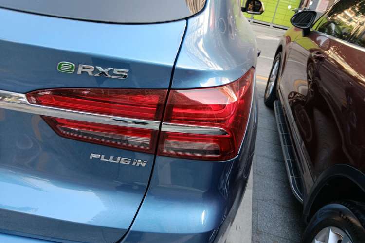 Used Roewe RX5 New Energy 2017 eRX5 50T Hybrid Connected Prestige Flagship Edition Right Rear Taillight
