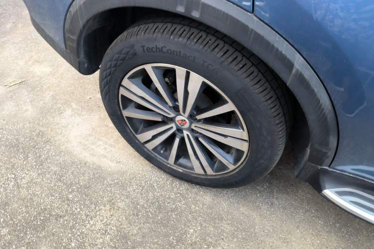 Used Roewe RX5 New Energy 2017 eRX5 50T Hybrid Connected Prestige Flagship Edition Right Rear Wheel Hub