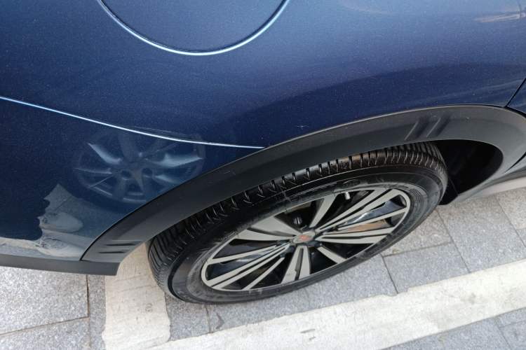 Used Roewe RX5 New Energy 2017 eRX5 50T Hybrid Connected Prestige Flagship Edition Right Rear Wheel Hub