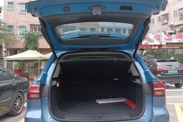 Used Roewe RX5 New Energy 2017 eRX5 50T Hybrid Connected Prestige Flagship Edition Trunk