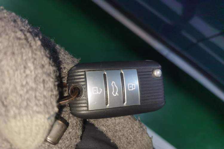 Used Roewe RX5 New Energy 2017 ERX5 EV400 Electric Internet Supreme Edition Vehicle Key