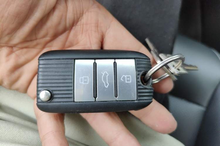Used Roewe RX5 New Energy 2017 eRX5 50T Hybrid Connected Prestige Flagship Edition Vehicle Key