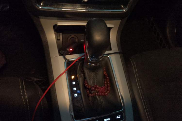 Used Roewe RX5 New Energy 2017 eRX5 50T Hybrid Connected Prestige Flagship Edition Gear Lever