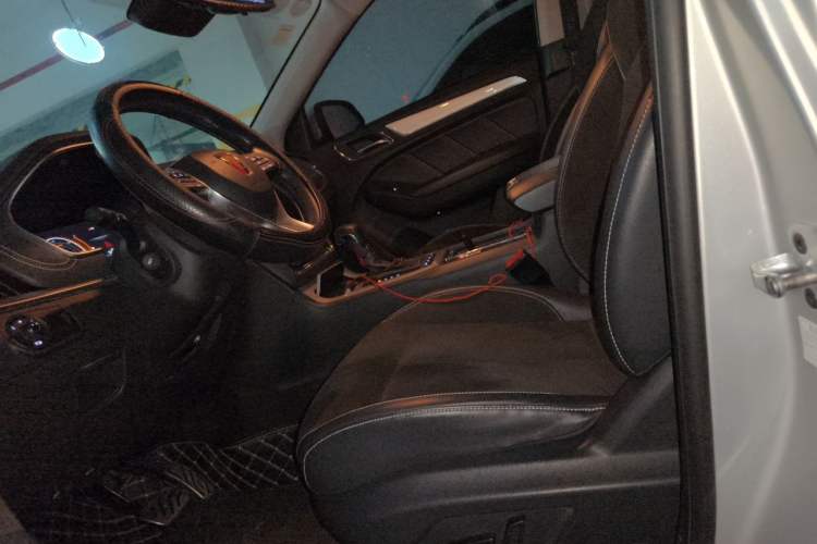 Used Roewe RX5 New Energy 2017 eRX5 50T Hybrid Connected Prestige Flagship Edition Left Front Seat