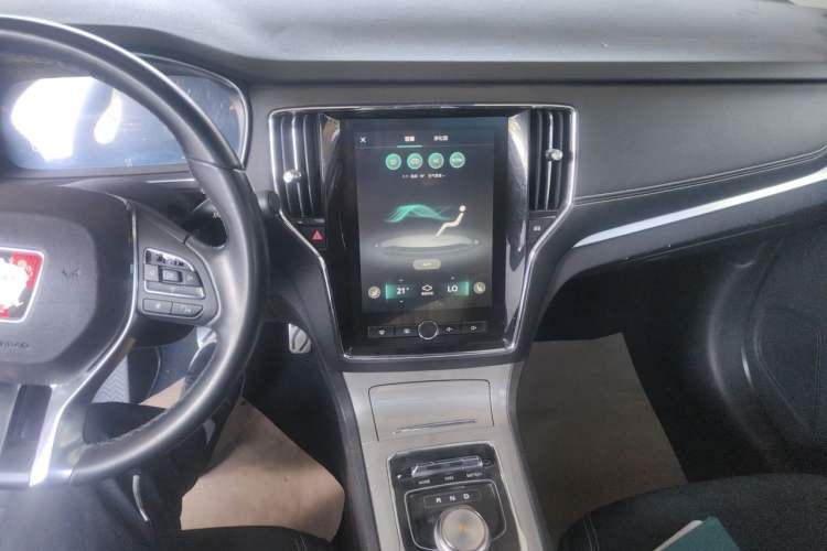Used Roewe RX5 New Energy 2017 ERX5 EV400 Electric Internet Supreme Edition Audio And AC Panel
