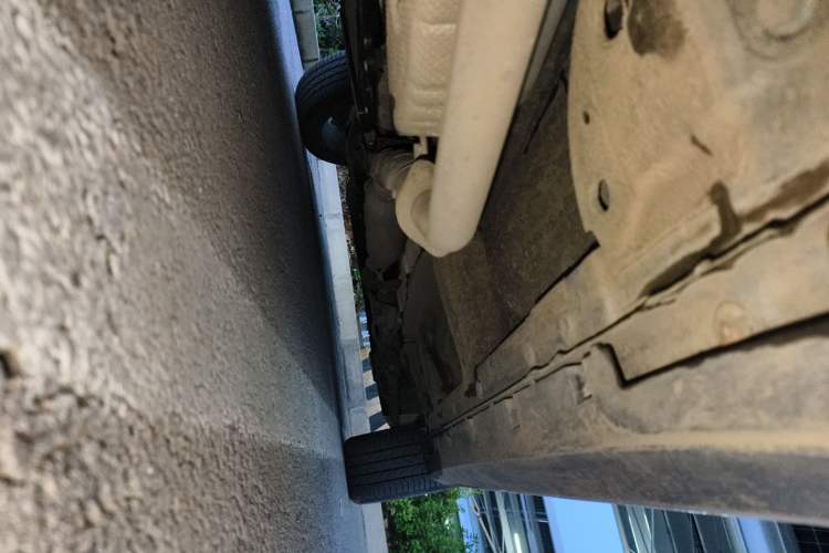 Used Roewe RX5 New Energy 2017 eRX5 50T Hybrid Connected Prestige Flagship Edition Chassis Rear Right