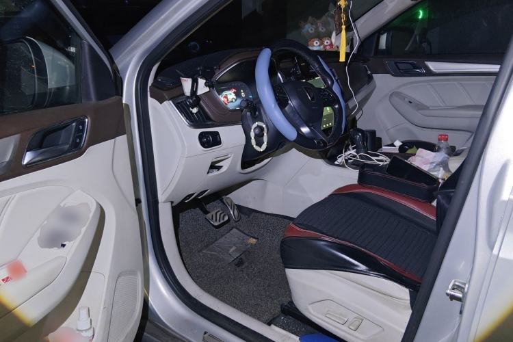 Used Roewe RX5 New Energy 2017 eRX5 50T Hybrid Connected Prestige Flagship Edition Driver Seat