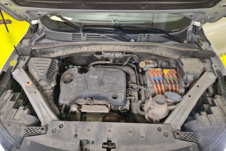 Used Roewe RX5 New Energy 2017 eRX5 50T Hybrid Connected Prestige Flagship Edition Engine Bay