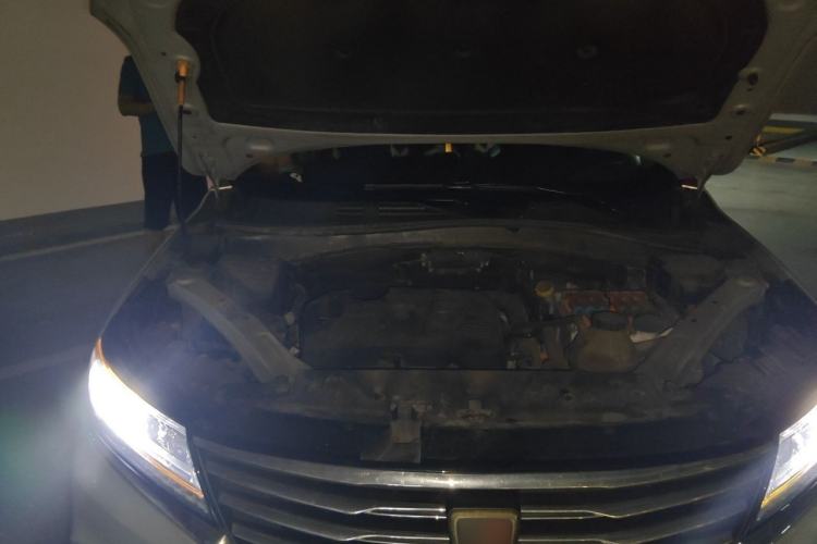 Used Roewe RX5 New Energy 2017 eRX5 50T Hybrid Connected Prestige Flagship Edition Engine Bay Right