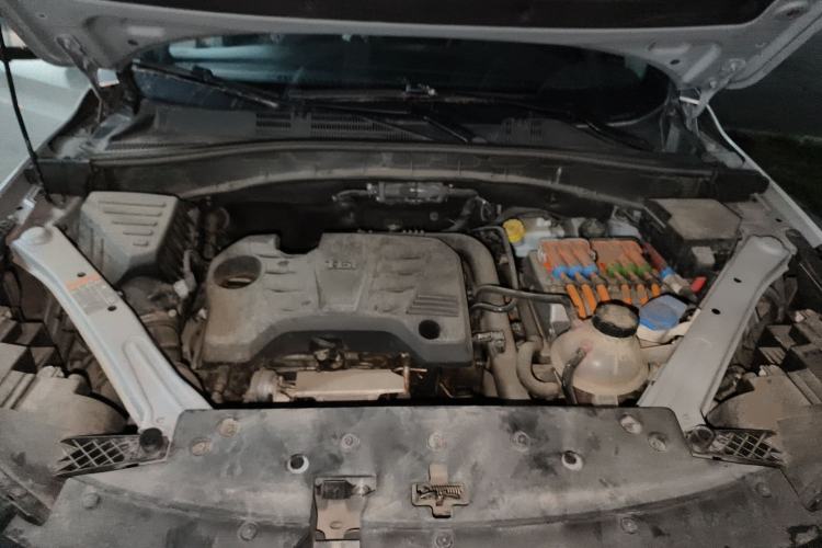 Used Roewe RX5 New Energy 2017 eRX5 50T Hybrid Connected Prestige Flagship Edition Engine Bay
