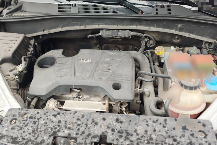 Used Roewe RX5 New Energy 2017 eRX5 50T Hybrid Connected Prestige Flagship Edition Engine Bay