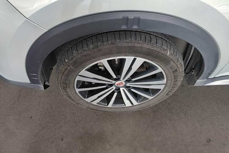 Used Roewe RX5 New Energy 2017 eRX5 50T Hybrid Connected Prestige Flagship Edition Exterior 4