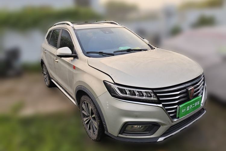 Used Roewe RX5 New Energy 2017 eRX5 50T Hybrid Connected Prestige Flagship Edition Front Right 45 Deg