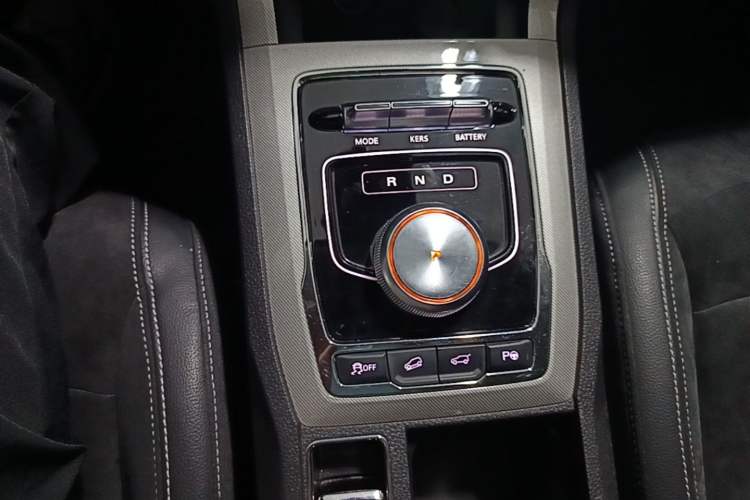 Used Roewe RX5 New Energy 2017 ERX5 EV400 Electric Internet Supreme Edition Gear Lever