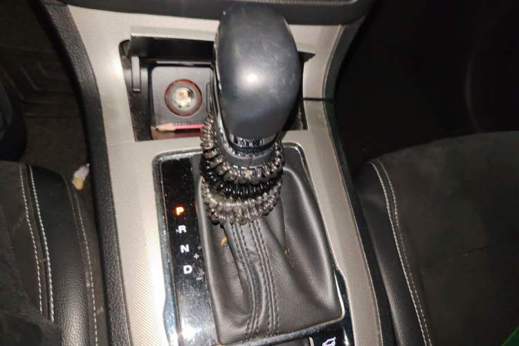 Used Roewe RX5 New Energy 2017 eRX5 50T Hybrid Connected Prestige Flagship Edition Gear Lever