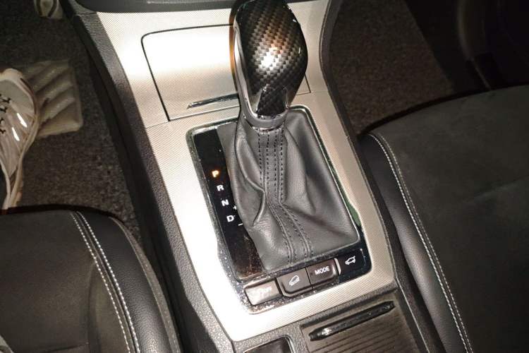 Used Roewe RX5 New Energy 2017 eRX5 50T Hybrid Connected Prestige Flagship Edition Gear Lever