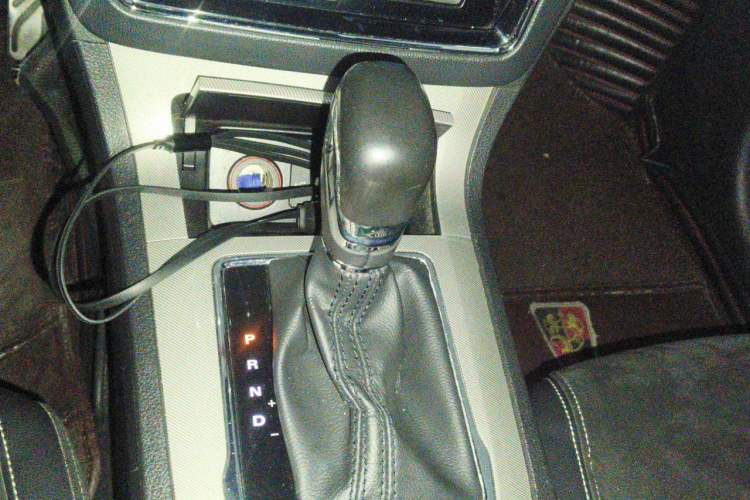 Used Roewe RX5 New Energy 2017 eRX5 50T Hybrid Connected Prestige Flagship Edition Gear Lever