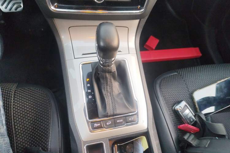 Used Roewe RX5 New Energy 2017 eRX5 50T Hybrid Connected Prestige Flagship Edition Gear Lever
