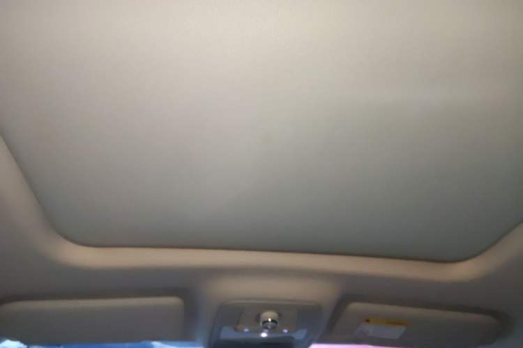 Used Roewe RX5 New Energy 2017 eRX5 50T Hybrid Connected Prestige Flagship Edition Headliner