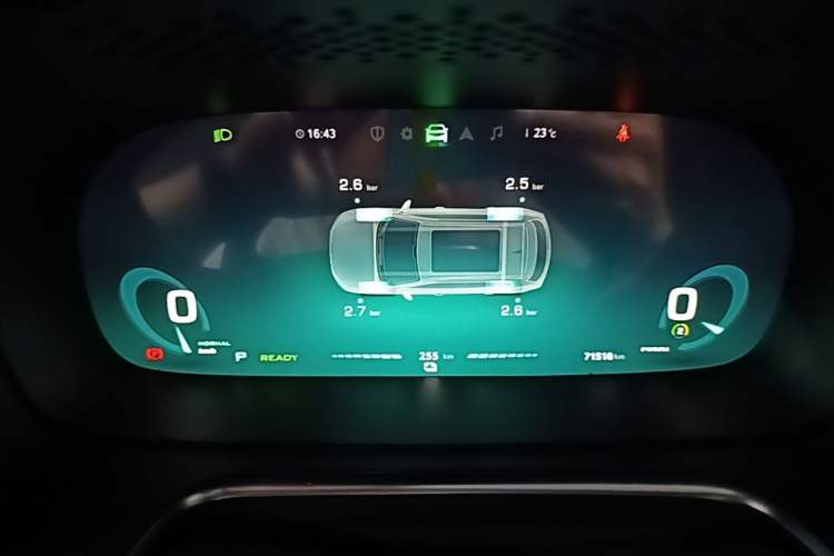 Used Roewe RX5 New Energy 2017 ERX5 EV400 Electric Internet Supreme Edition Instrument Cluster