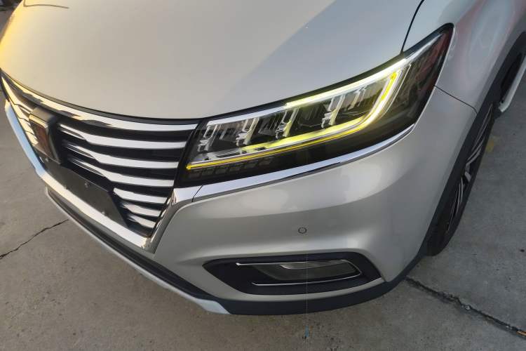 Used Roewe RX5 New Energy 2017 eRX5 50T Hybrid Connected Prestige Flagship Edition Left Front Headlight
