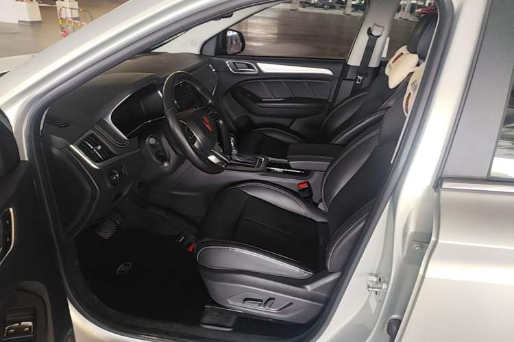 Used Roewe RX5 New Energy 2017 eRX5 50T Hybrid Connected Prestige Flagship Edition Left Front Seat