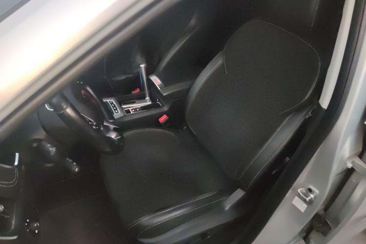 Used Roewe RX5 New Energy 2017 eRX5 50T Hybrid Connected Prestige Flagship Edition Left Front Seat