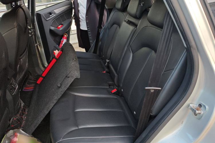 Used Roewe RX5 New Energy 2017 eRX5 50T Hybrid Connected Prestige Flagship Edition Left Rear Seat