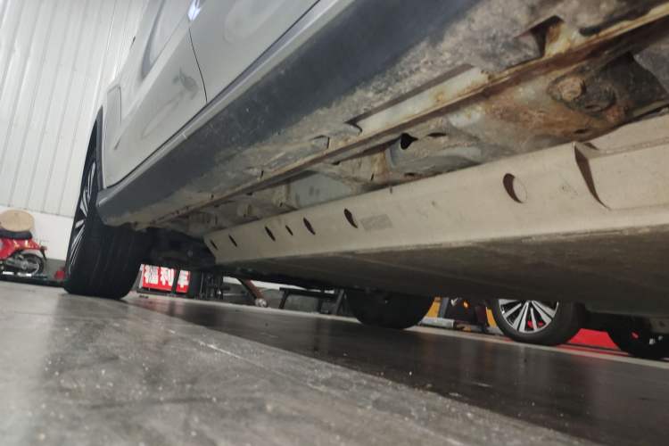 Used Roewe RX5 New Energy 2017 ERX5 EV400 Electric Internet Supreme Edition Left Side Sill