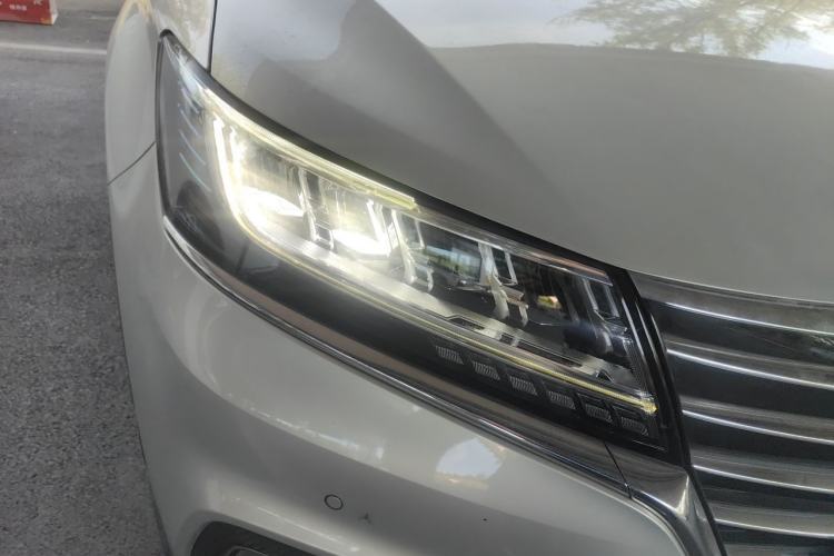 Used Roewe RX5 New Energy 2017 ERX5 EV400 Electric Internet Supreme Edition Right Front Headlight