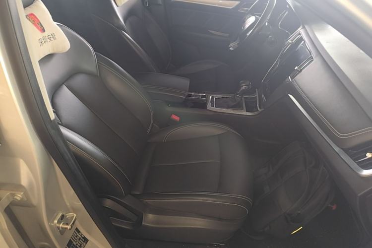Used Roewe RX5 New Energy 2017 eRX5 50T Hybrid Connected Prestige Flagship Edition Right Front Seat