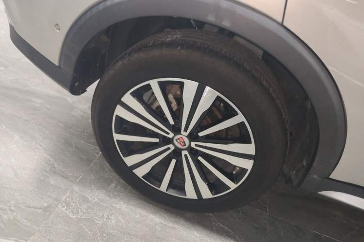 Used Roewe RX5 New Energy 2017 ERX5 EV400 Electric Internet Supreme Edition Right Rear Wheel Hub