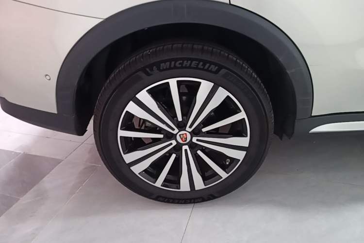 Used Roewe RX5 New Energy 2017 ERX5 EV400 Electric Internet Supreme Edition Right Rear Wheel Hub