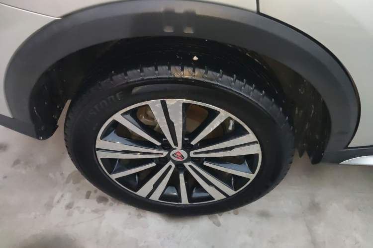 Used Roewe RX5 New Energy 2017 eRX5 50T Hybrid Connected Prestige Flagship Edition Right Rear Wheel Hub