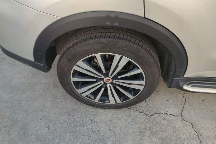 Used Roewe RX5 New Energy 2017 eRX5 50T Hybrid Connected Prestige Flagship Edition Right Rear Wheel Hub