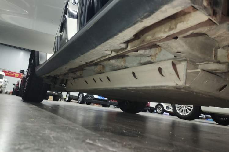 Used Roewe RX5 New Energy 2017 ERX5 EV400 Electric Internet Supreme Edition Right Side Sill