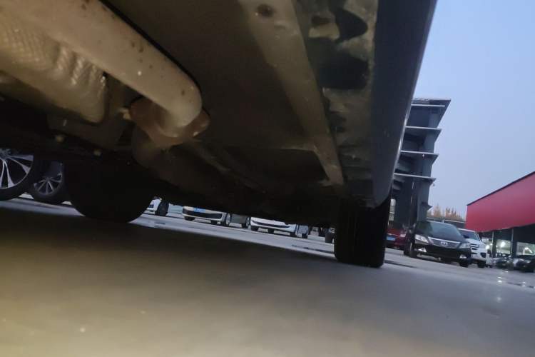Used Roewe RX5 New Energy 2017 eRX5 50T Hybrid Connected Prestige Flagship Edition Right Side Sill