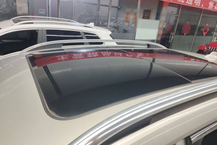 Used Roewe RX5 New Energy 2017 ERX5 EV400 Electric Internet Supreme Edition Roof