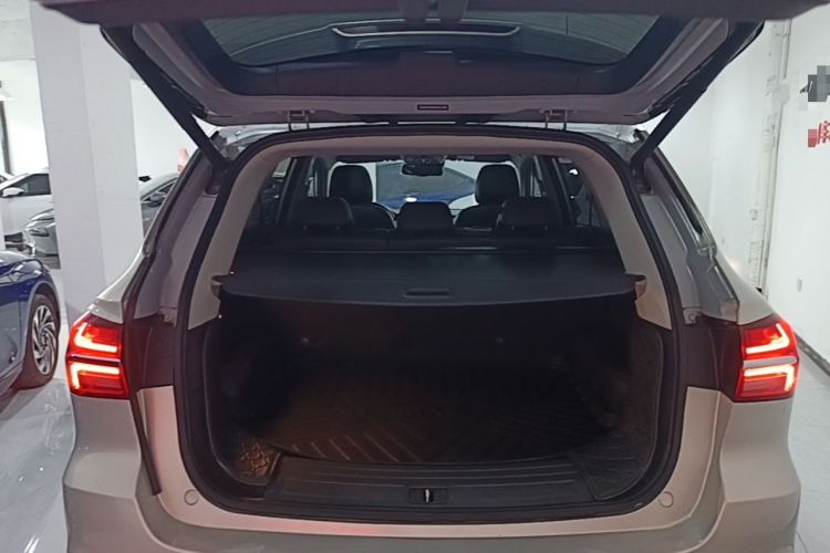 Used Roewe RX5 New Energy 2017 ERX5 EV400 Electric Internet Supreme Edition Trunk
