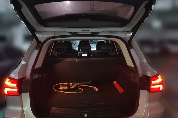 Used Roewe RX5 New Energy 2017 eRX5 50T Hybrid Connected Prestige Flagship Edition Trunk