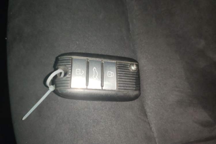 Used Roewe RX5 New Energy 2017 ERX5 EV400 Electric Internet Supreme Edition Vehicle Key