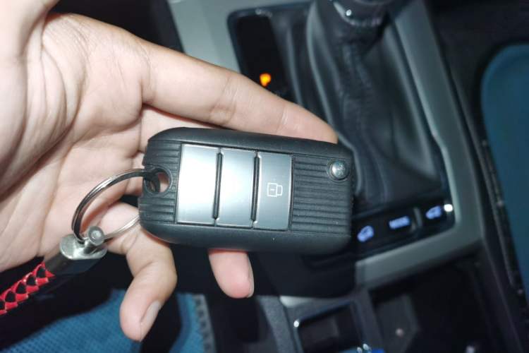 Used Roewe RX5 New Energy 2017 eRX5 50T Hybrid Connected Prestige Flagship Edition Vehicle Key