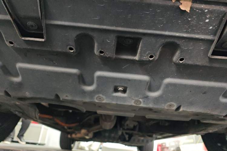 Used Roewe RX5 New Energy 2017 eRX5 50T Hybrid Connected Prestige Flagship Edition Chassis Front