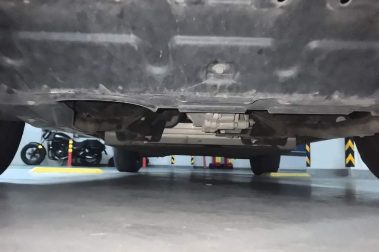 Used Roewe RX5 New Energy 2017 ERX5 EV400 Electric Internet Supreme Edition Chassis Front