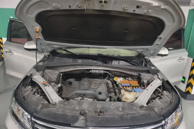 Used Roewe RX5 New Energy 2017 eRX5 50T Hybrid Connected Prestige Flagship Edition Engine Bay