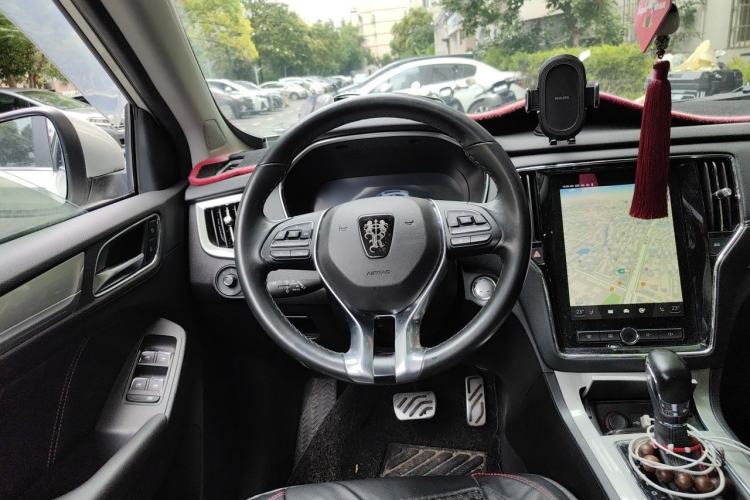 Used Roewe RX5 New Energy 2017 eRX5 50T Hybrid Connected Prestige Flagship Edition Steering Wheel
