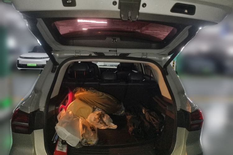Used Roewe RX5 New Energy 2017 eRX5 50T Hybrid Connected Prestige Flagship Edition Trunk
